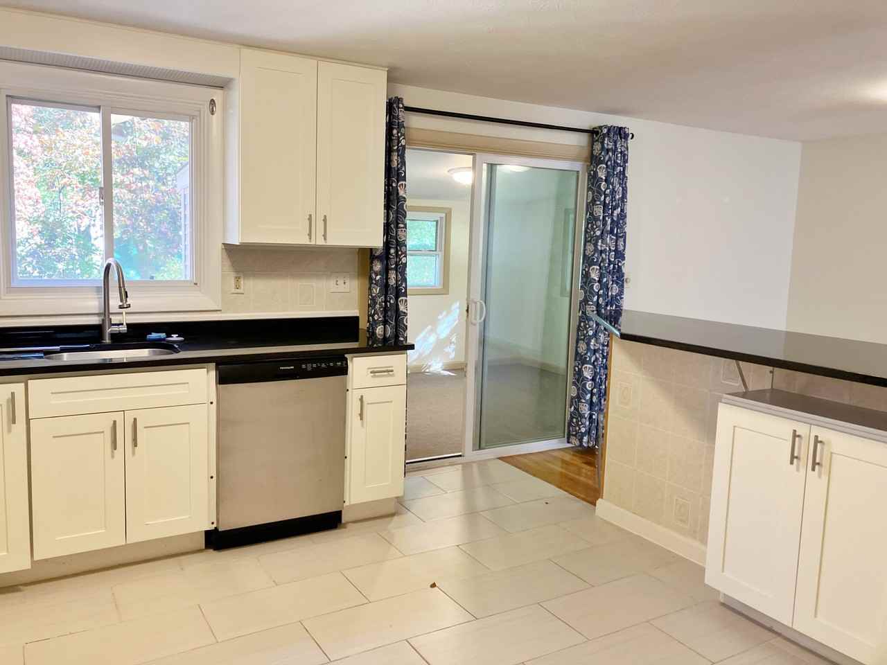 79 Cross St - Photo 3 of 12