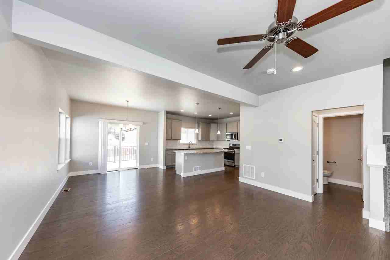 Sky Top Ln - Photo 2 of 45