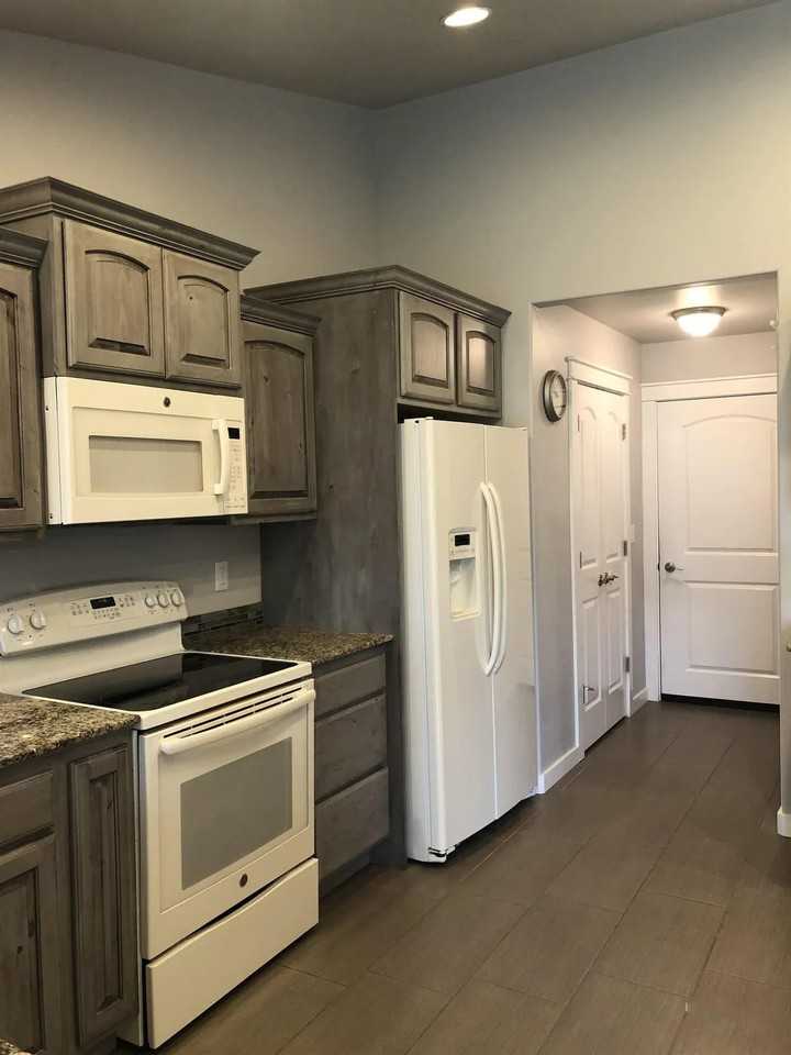 615 Lochsa Rd - Photo 6 of 32