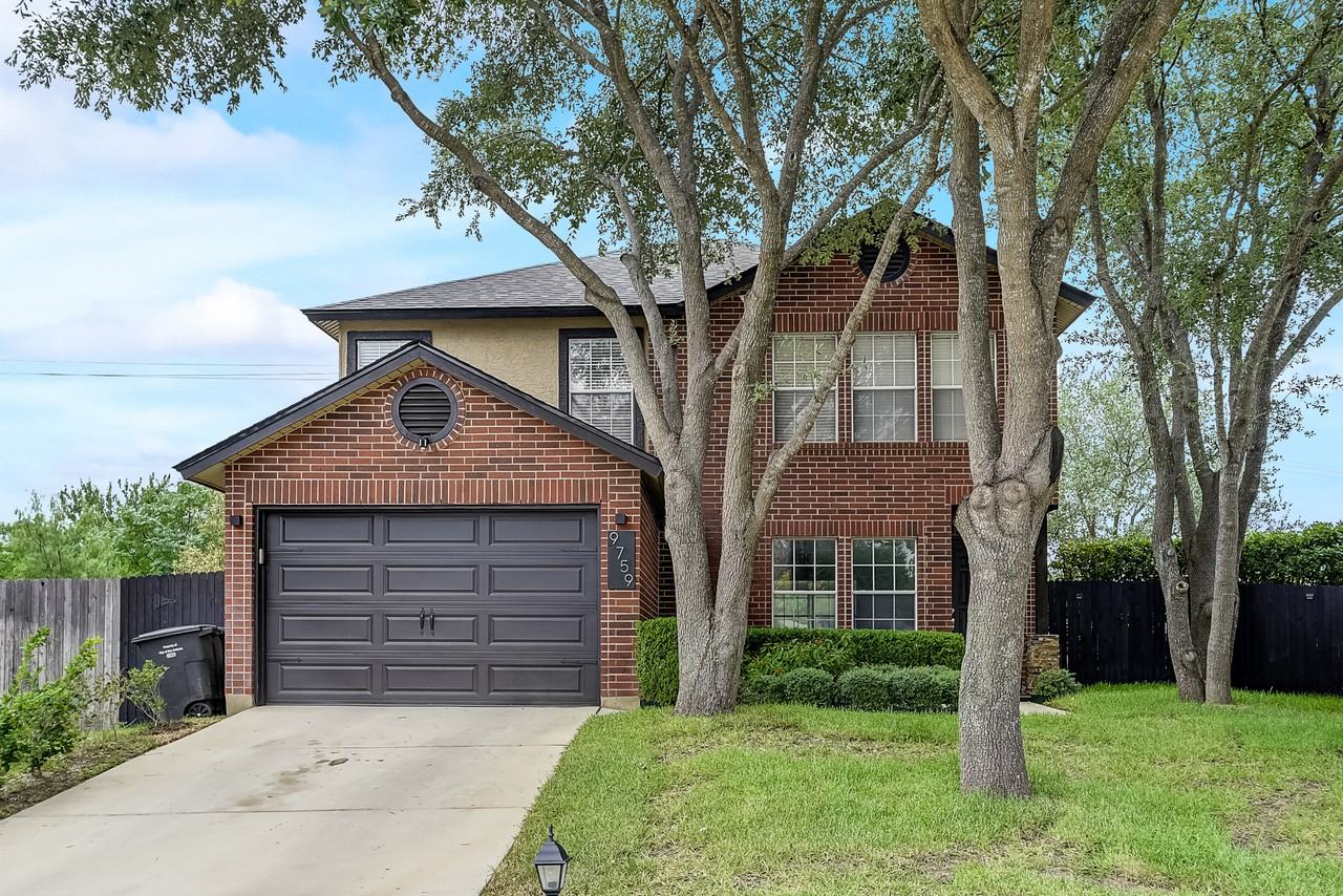 9759 Bronson Crk - Photo 2 of 15