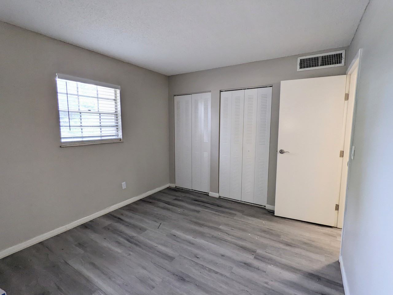 701 Russell Ln #209 - Photo 4 of 8