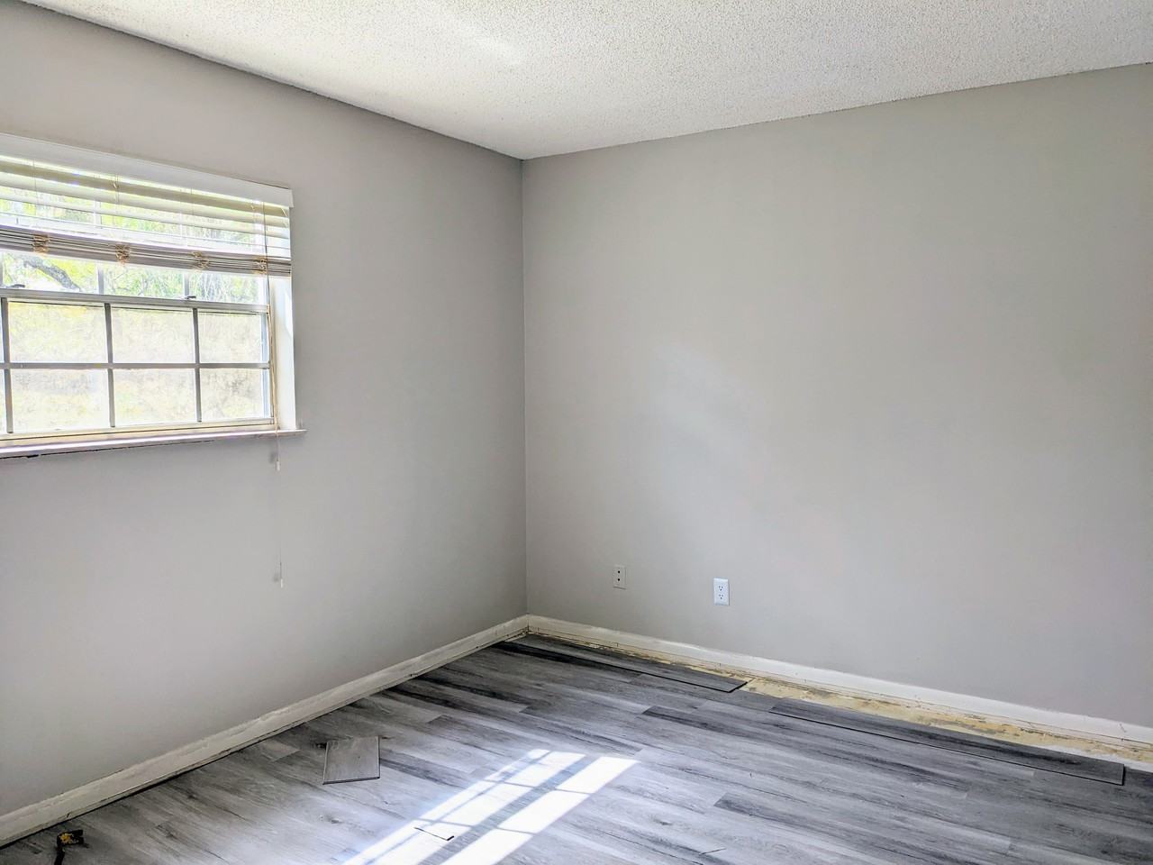 701 Russell Ln #209 - Photo 6 of 8