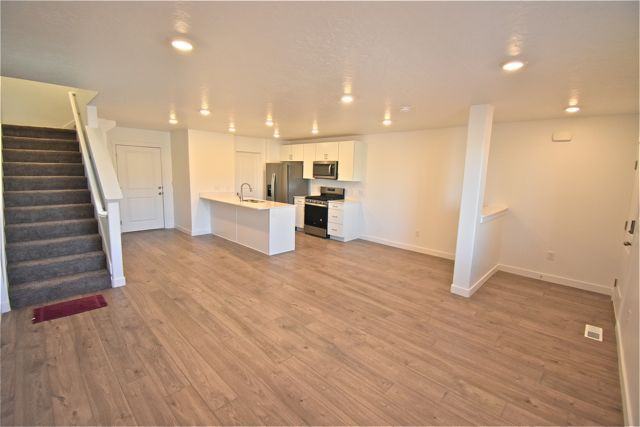 1453 S Harvest View Dr - Photo 3 of 35