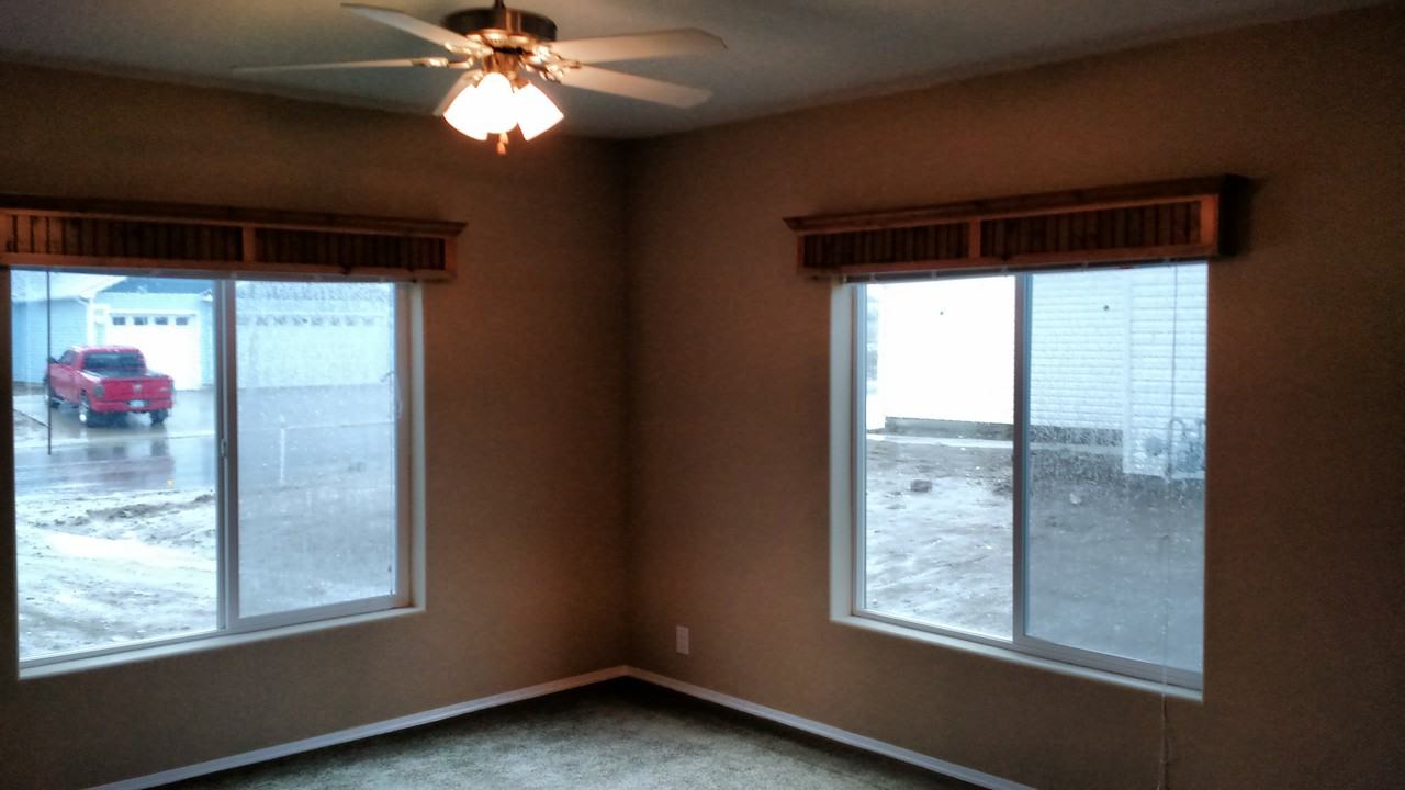 12360 Truax St - Photo 2 of 6
