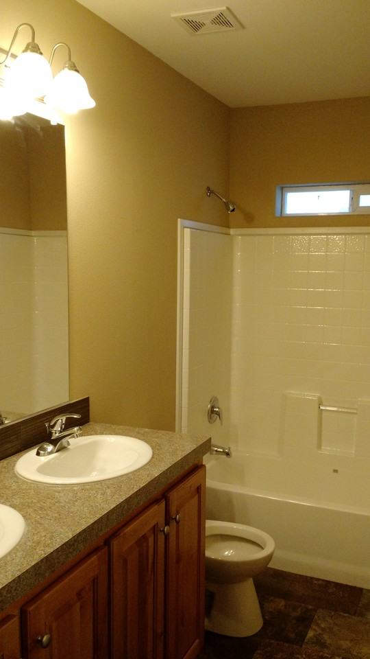 12360 Truax St - Photo 6 of 6