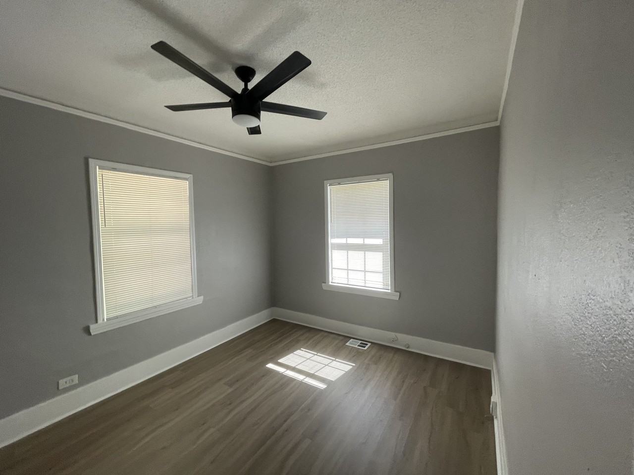 1452 Castalia St - Photo 6 of 7