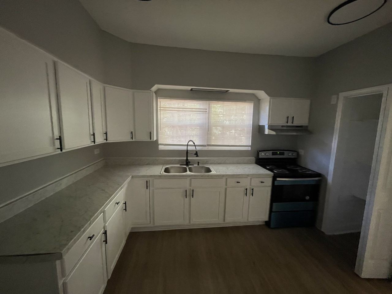 1452 Castalia St - Photo 7 of 7