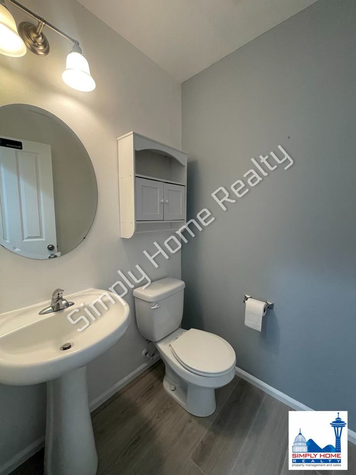 6876 Breeze Dr Se - Photo 7 of 30