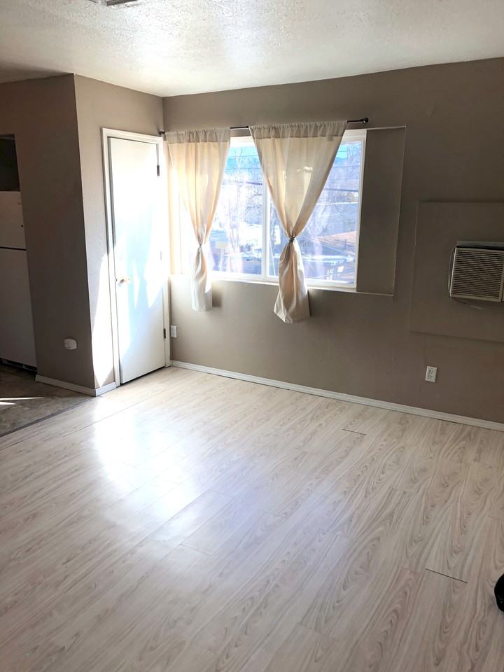 308 Vassar Dr SE - Photo 2 of 11