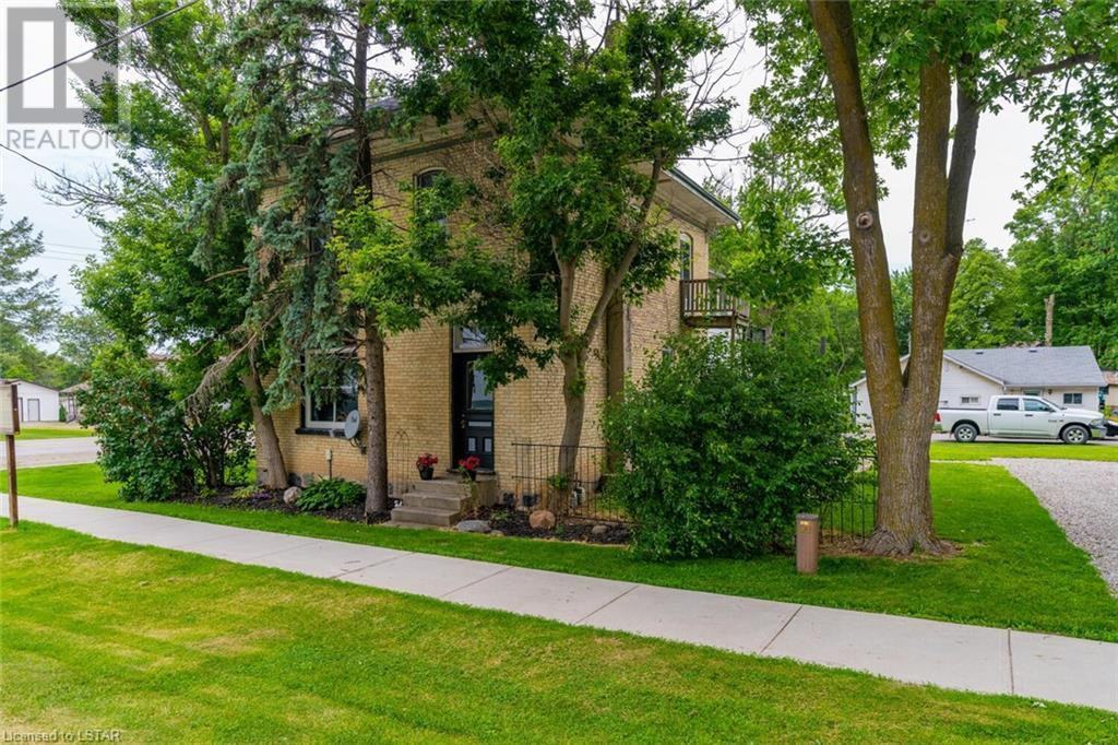 34336 Denfield Road - Photo 3 of 23