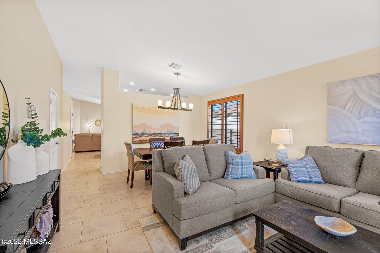 4906 North Sabino Gulch Court - Photo 5 of 30