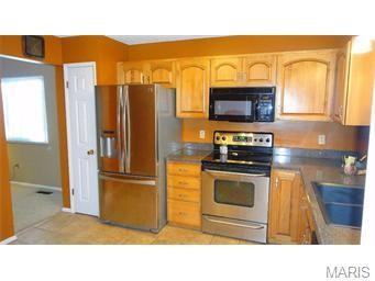 1624 Country Hill Ln - Photo 3 of 25