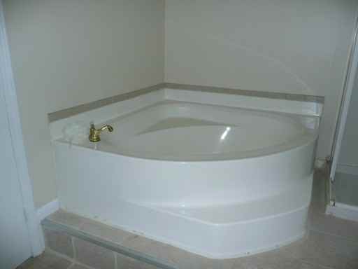 408 Thorne St - Photo 3 of 13