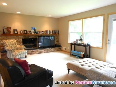 2495 Bobolink Rd - Photo 2 of 15