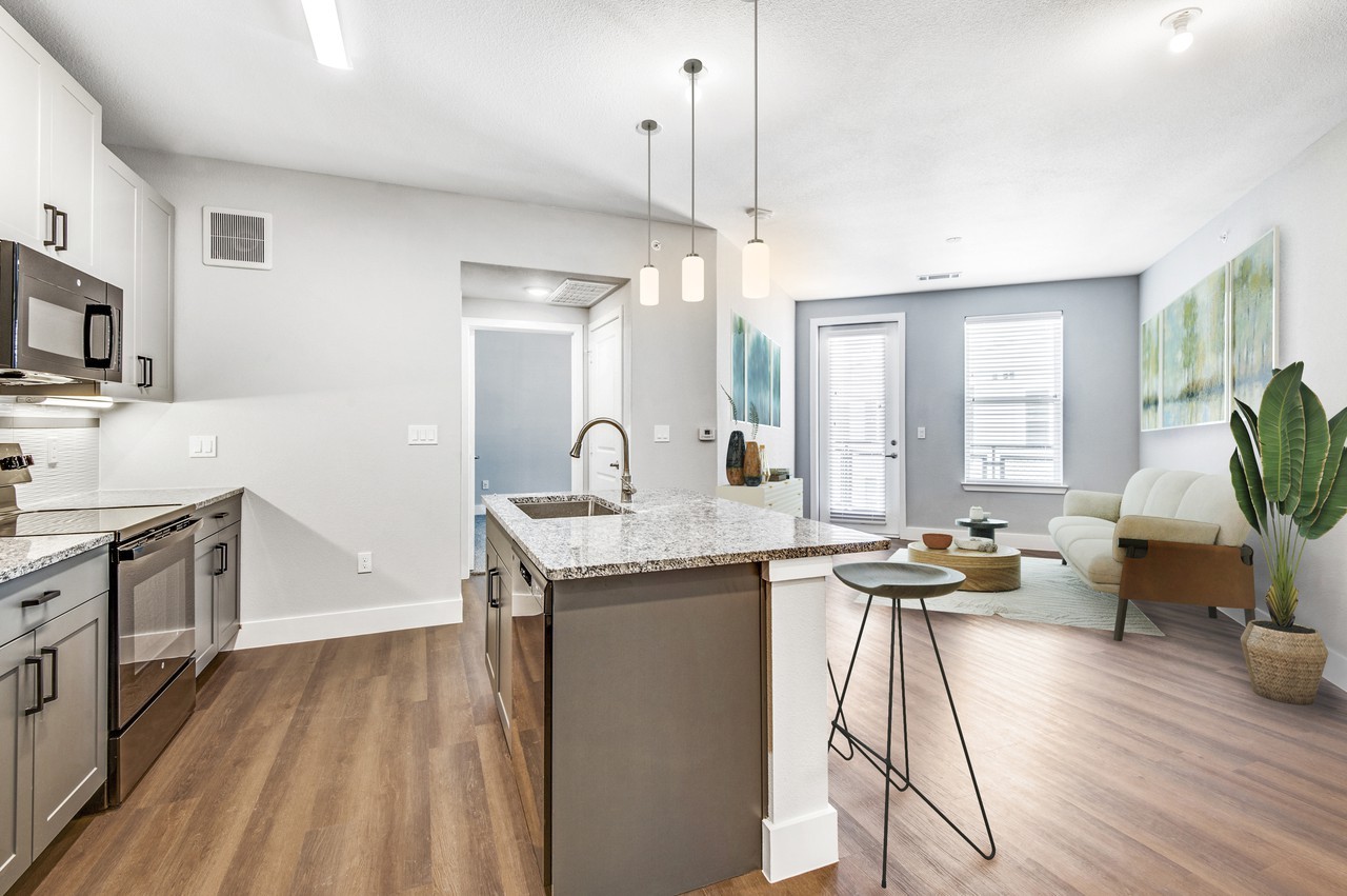 Heritage Towers - Photo 3 of 18