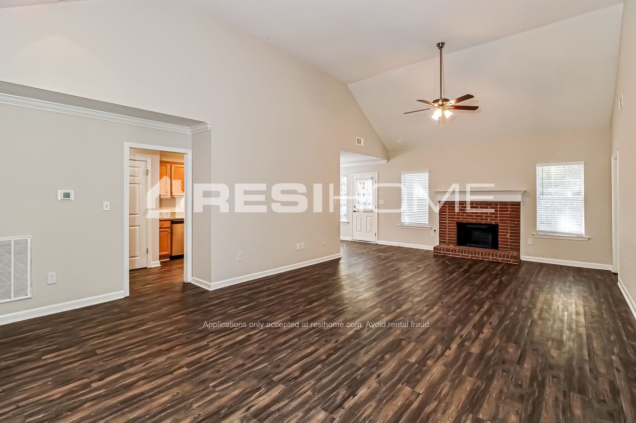 458 Cedar Grove Ln - Photo 3 of 23