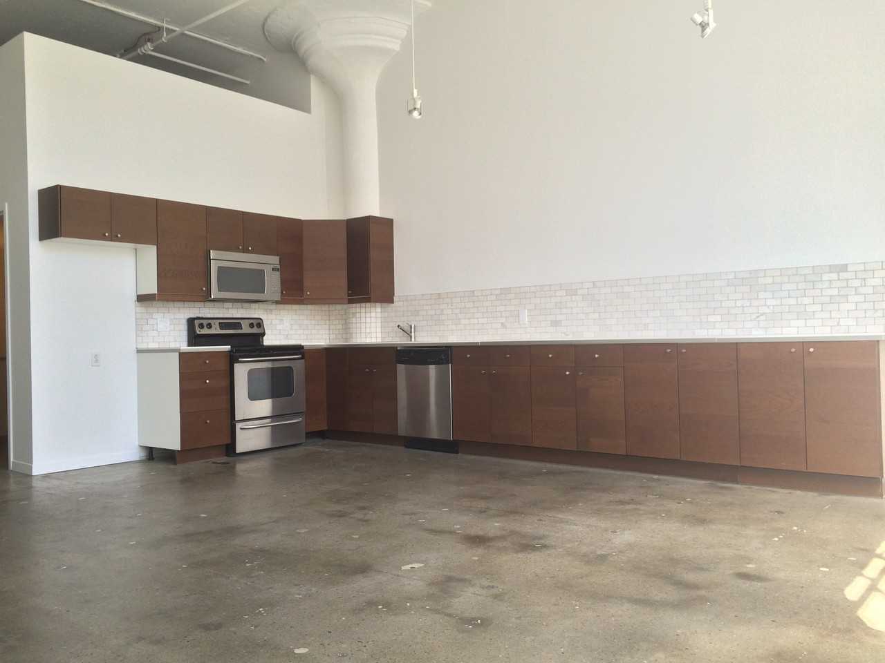 235 Carlaw Avenue #509 - Photo 3 of 9