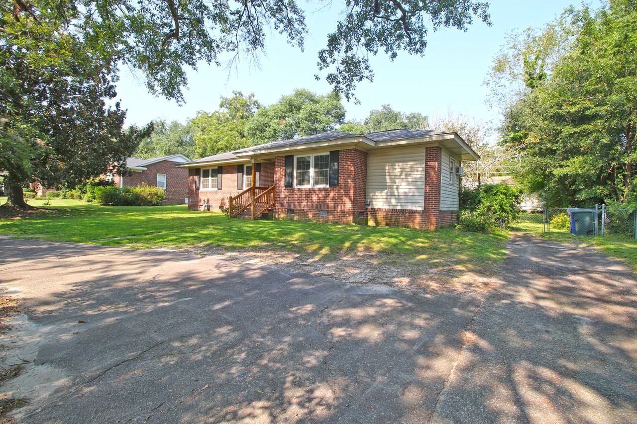 509 Veterans Road - Photo 2 of 26