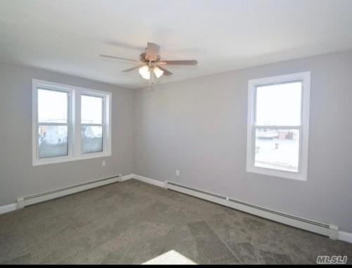 300 Riverboat Row - Photo 2 of 7