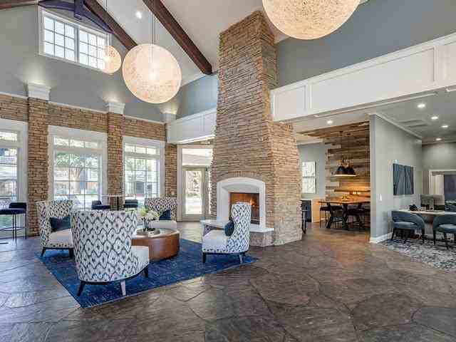 1301 Ivy Meadow Dr - Photo 7 of 23