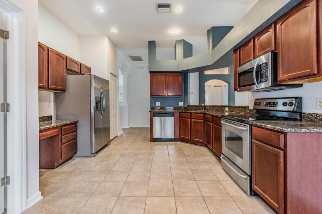 30120 Sotogrande Loop - Photo 5 of 23