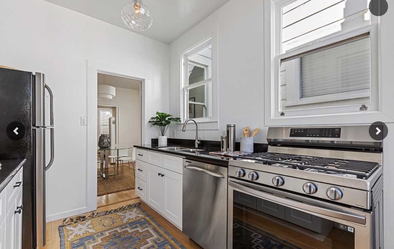 615 Guerrero St #3 - Photo 3 of 9