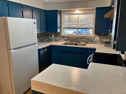 2548 Newton Street - Photo 2 of 11