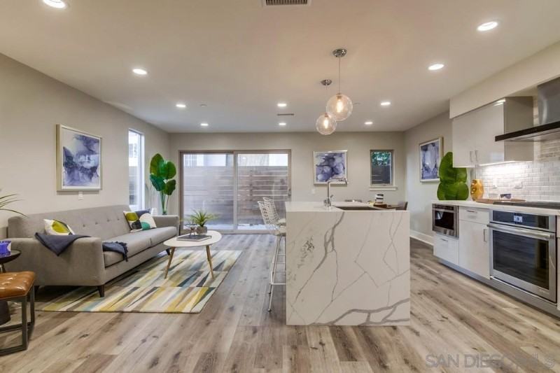 3030 Jarvis St - Photo 7 of 31