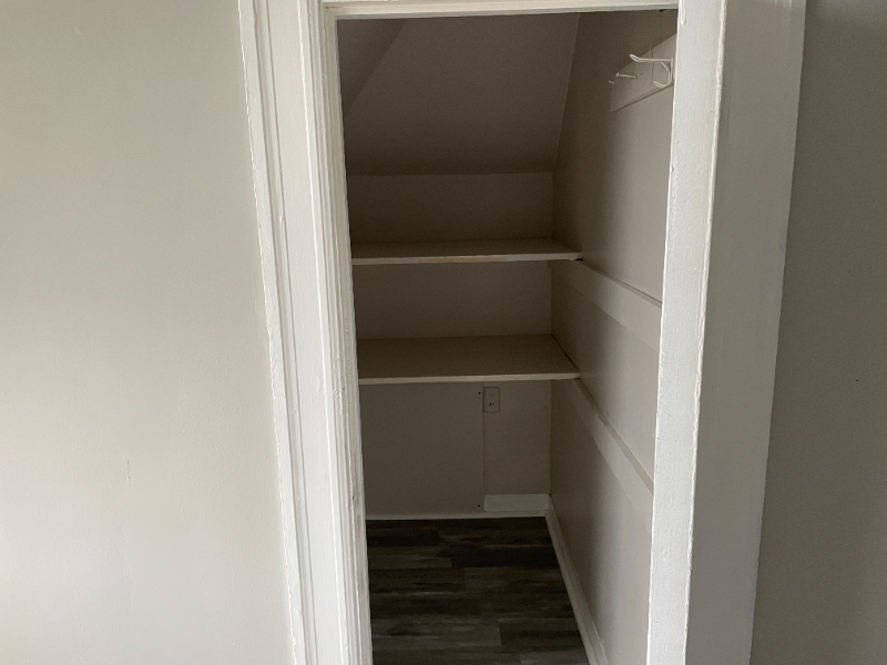 70 N Sprague Ave #4 - Photo 4 of 9