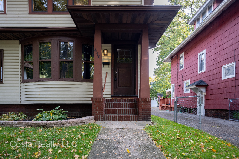 670 Grand Ave - Photo 2 of 25