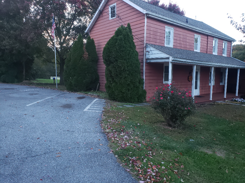 2502 Shaub Rd - Photo 2 of 17