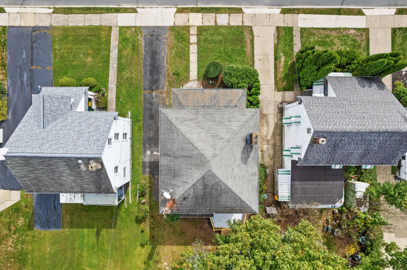 219 Bennett St - Photo 3 of 22