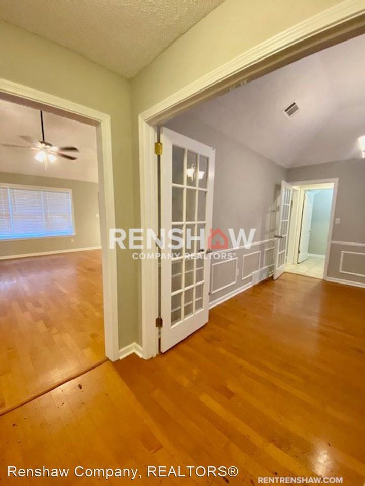 1341 Milestone Cir - Photo 3 of 32