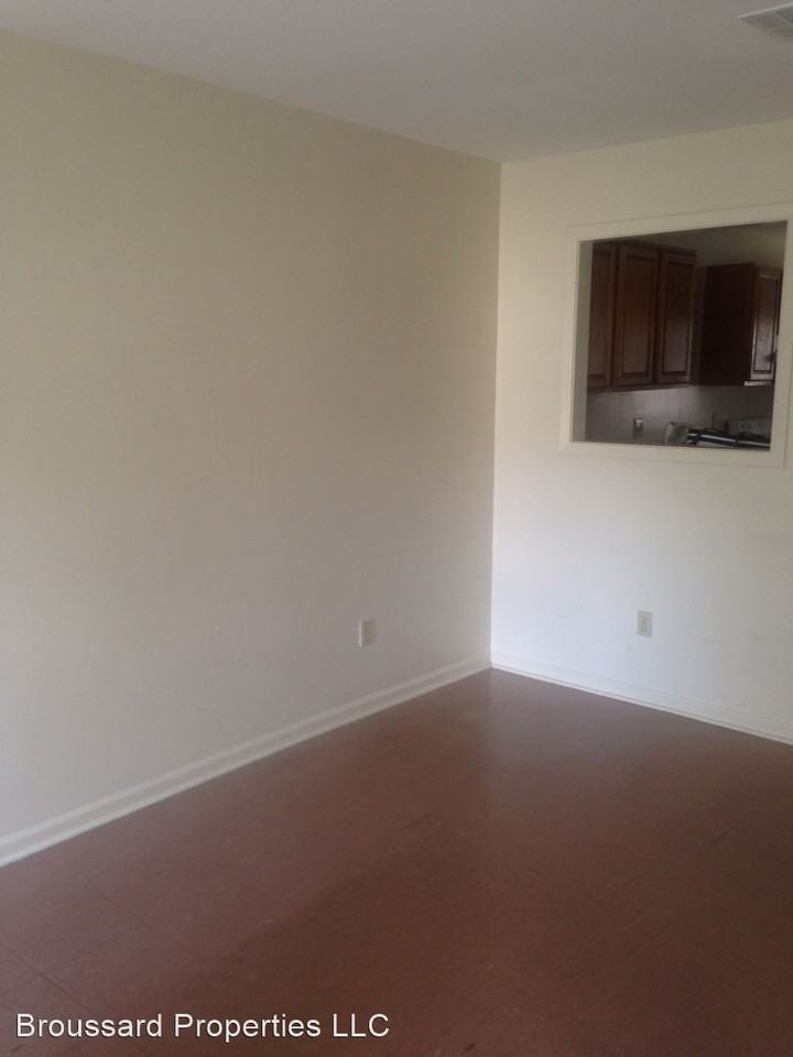 113 Cantal Drive - Photo 3 of 13