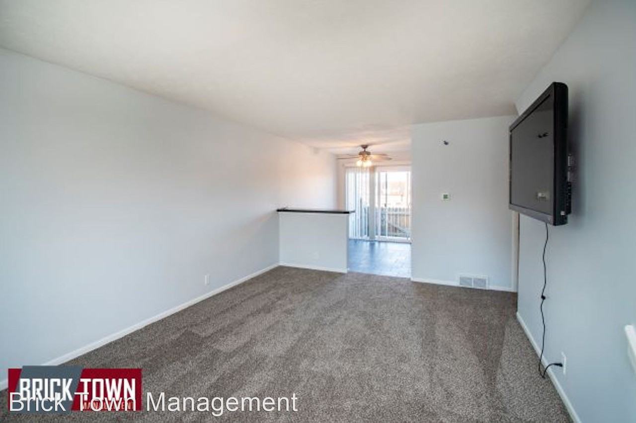 Papillion's Cordes Townhomes - Check Out Our Renovated Units! - Photo 3 of 26