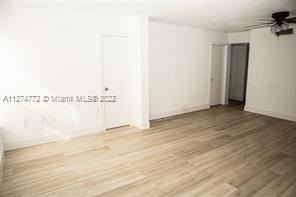 10550 Nw 7th Ter #B7 - Photo 3 of 8