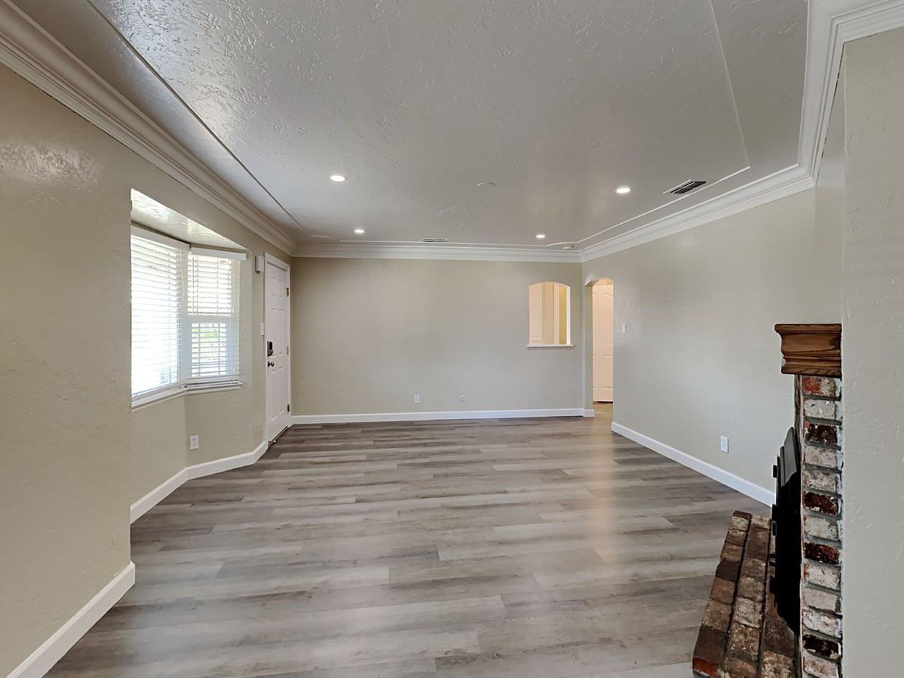 3725 Don Julio Blvd - Photo 3 of 18