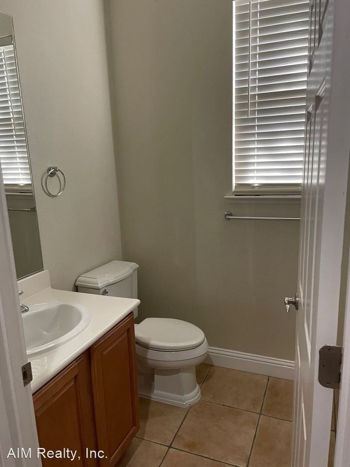 2231 2231 - 2231 Owen Carrow Lane - Photo 3 of 18