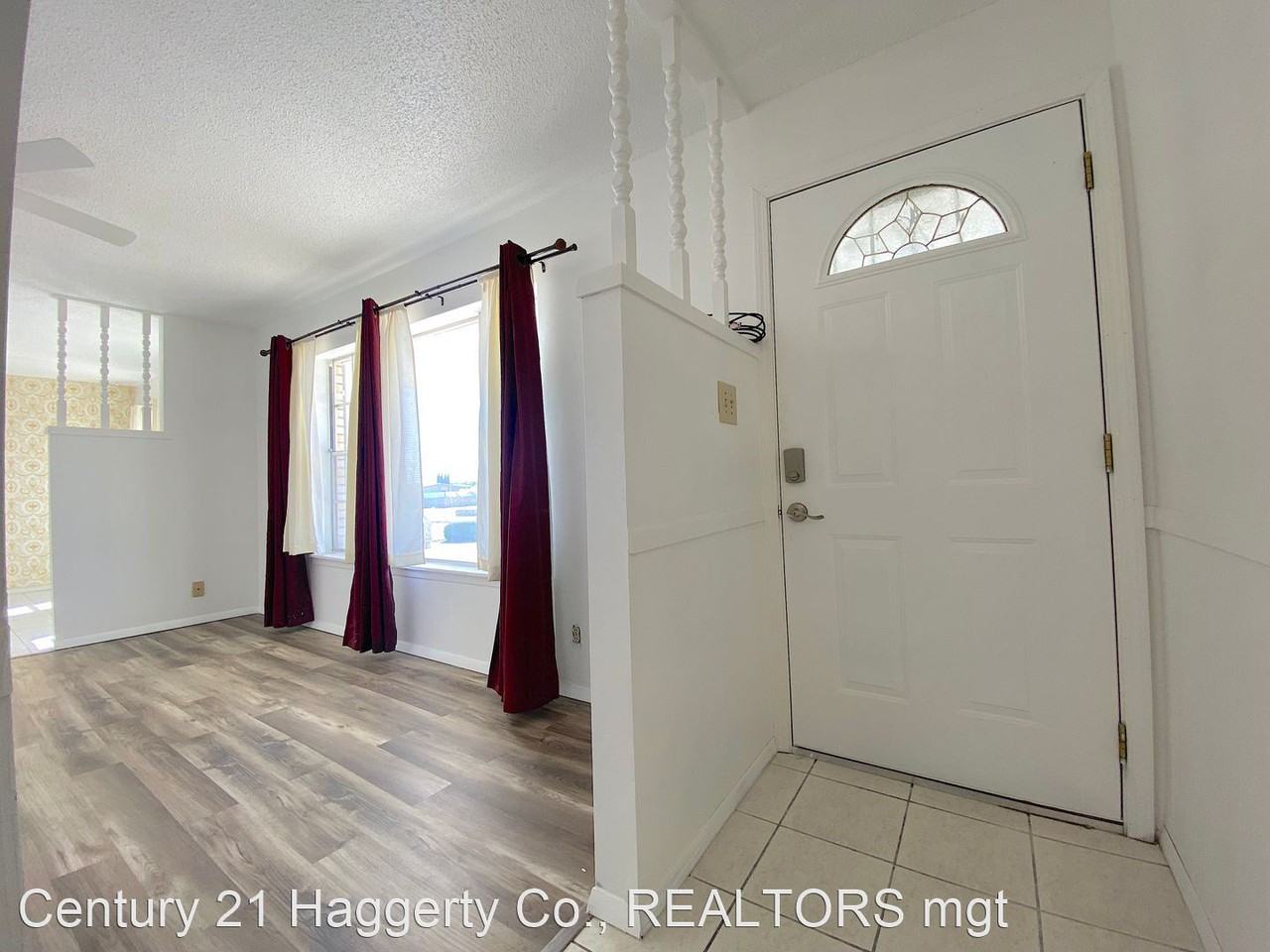 4617 Ambassador Dr - Photo 2 of 24