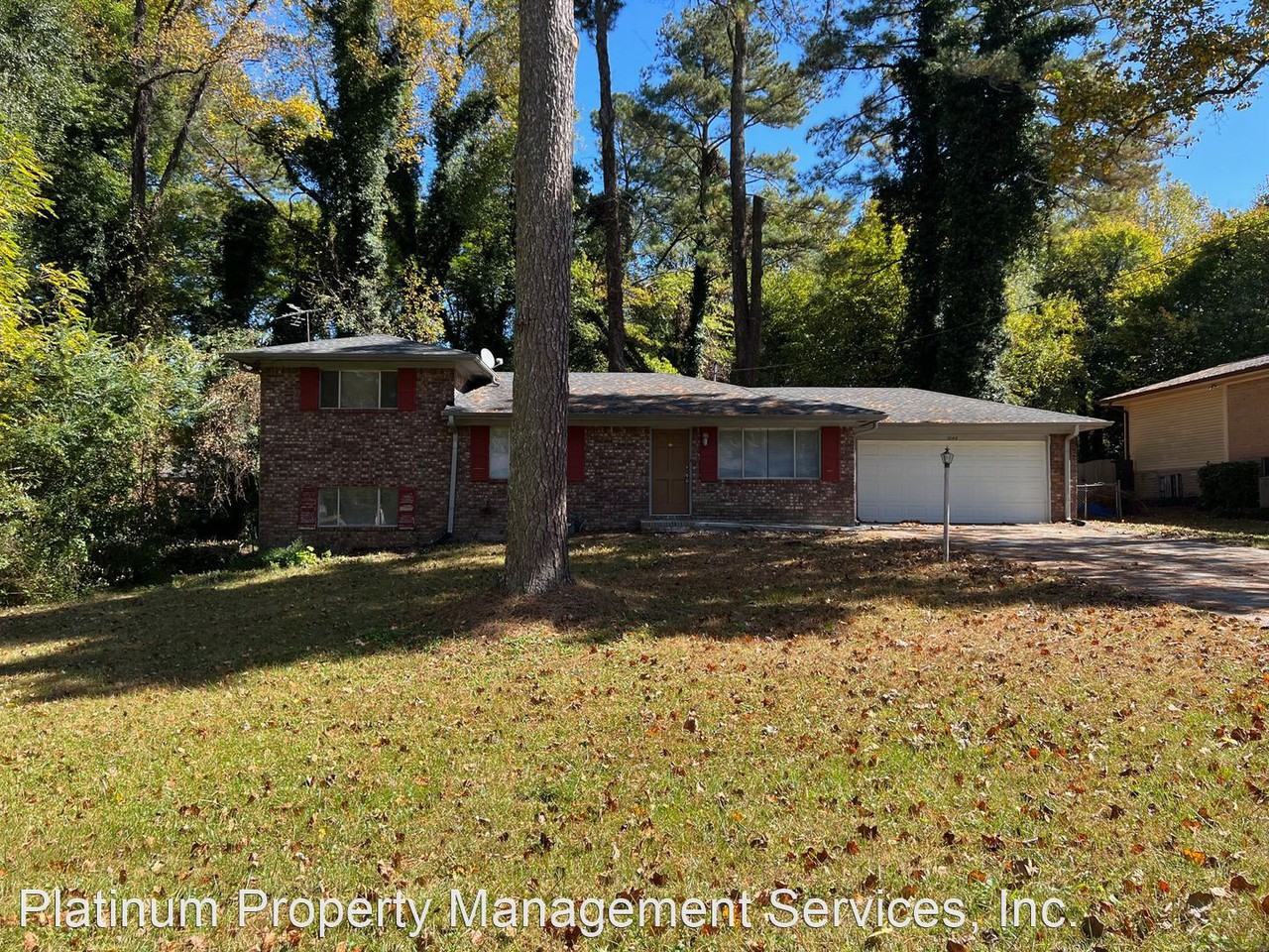3146 Vandiver Dr - Photo 2 of 16