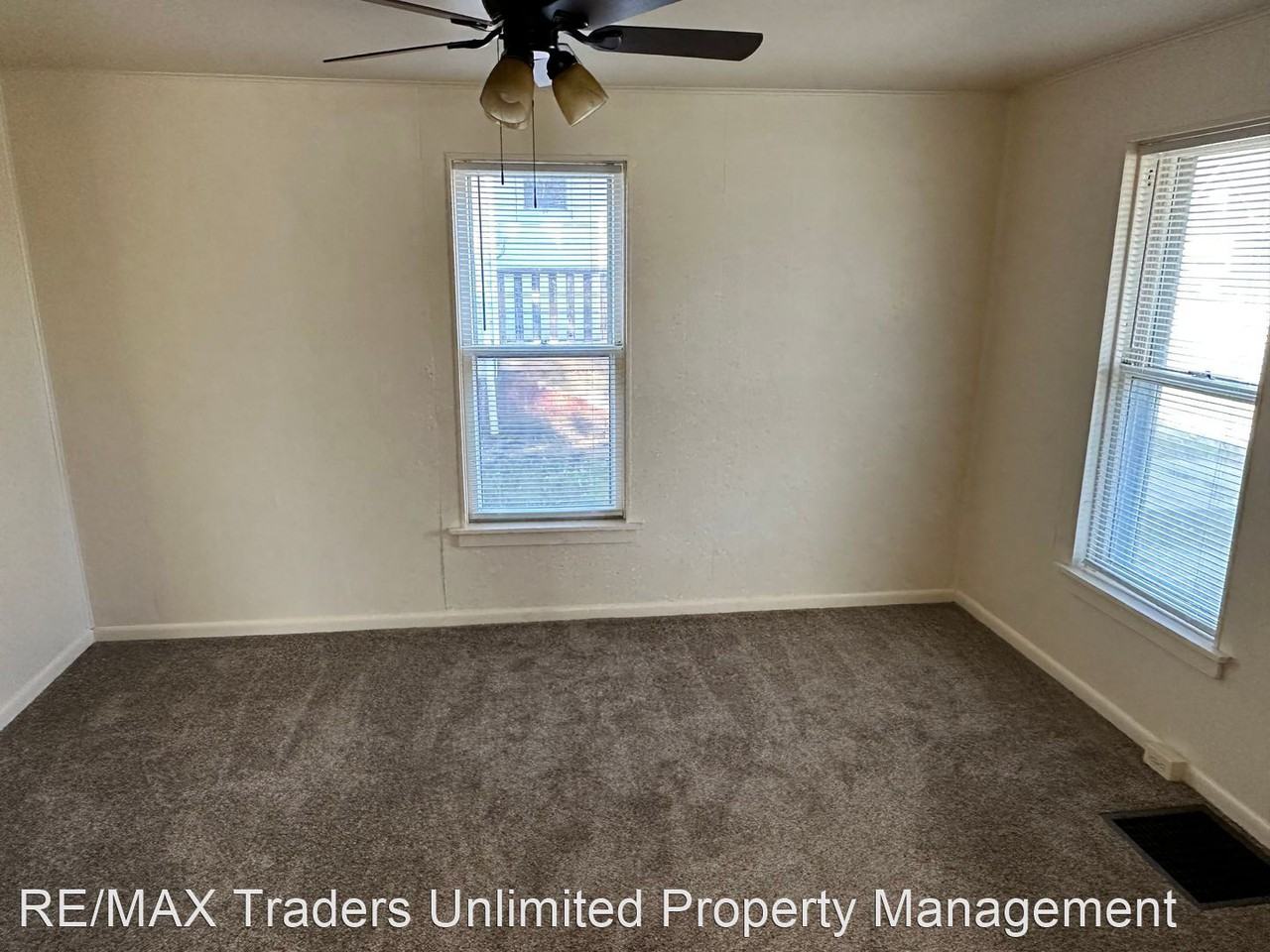 1912 W Ann St - Photo 3 of 10