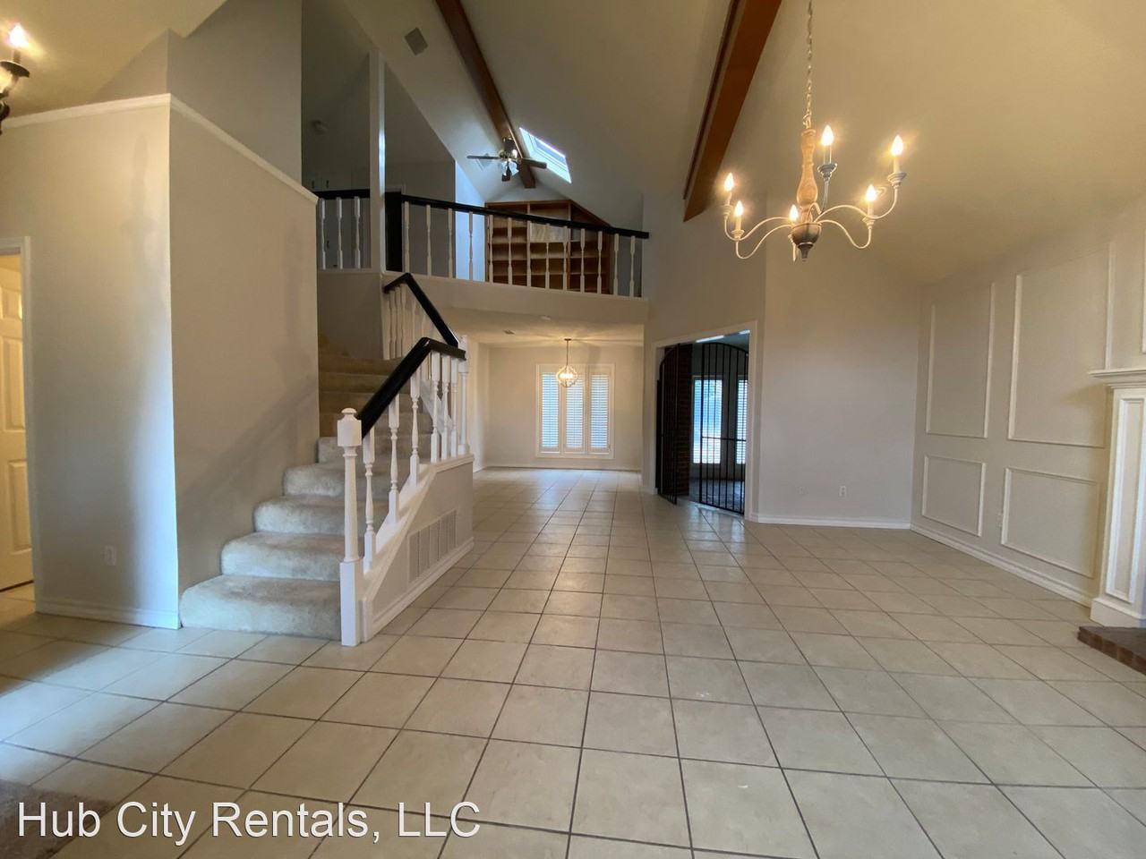 7616 Utica Ave - Photo 2 of 21