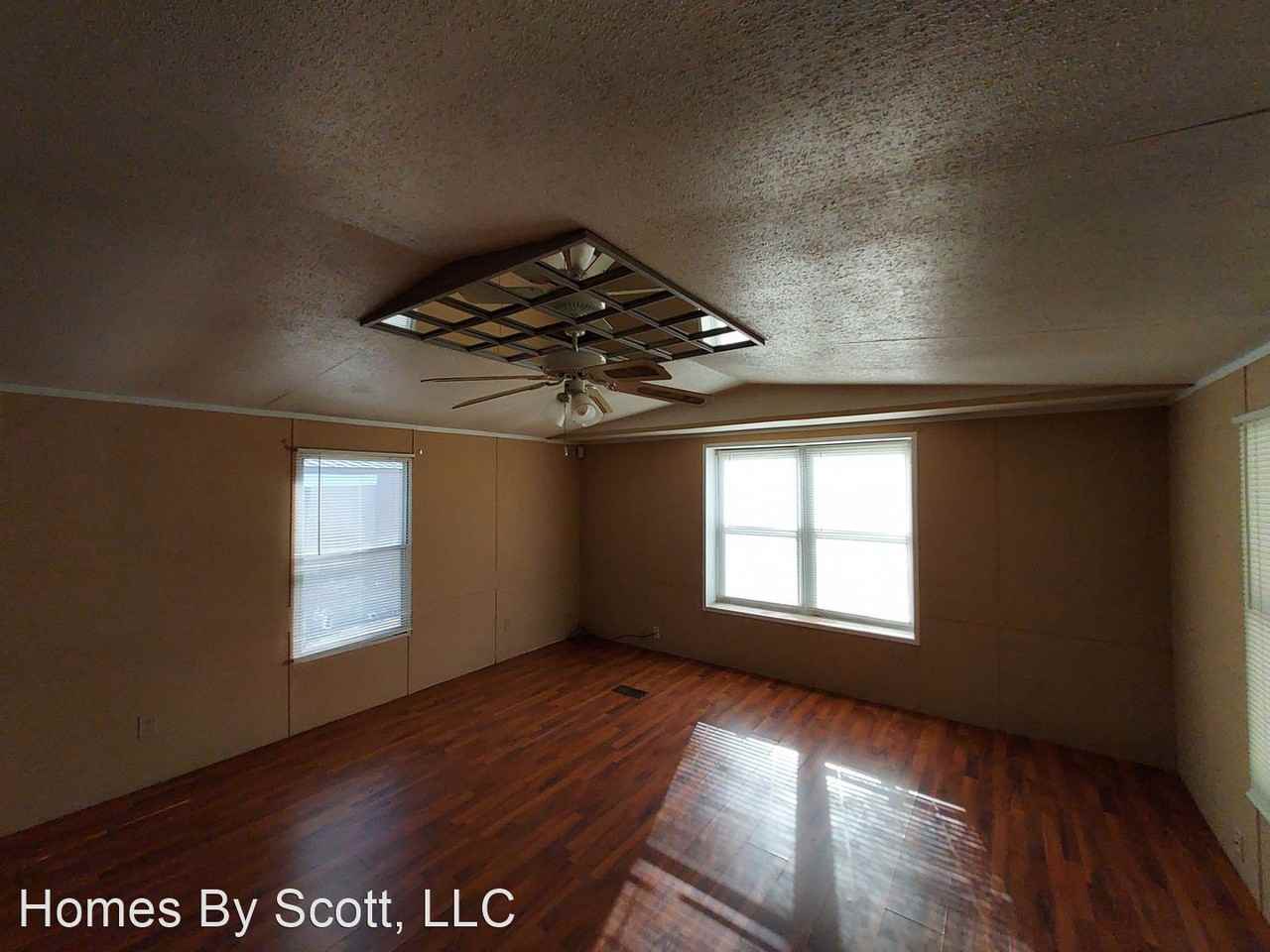 21186 SE 29th St. - Photo 2 of 12