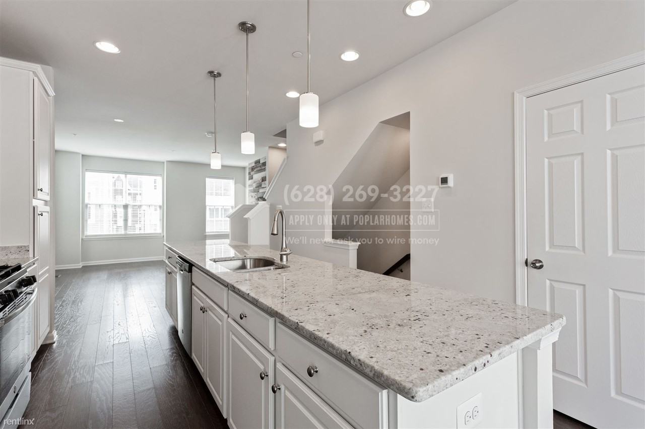 7113 Rowlock Aly - Photo 2 of 30