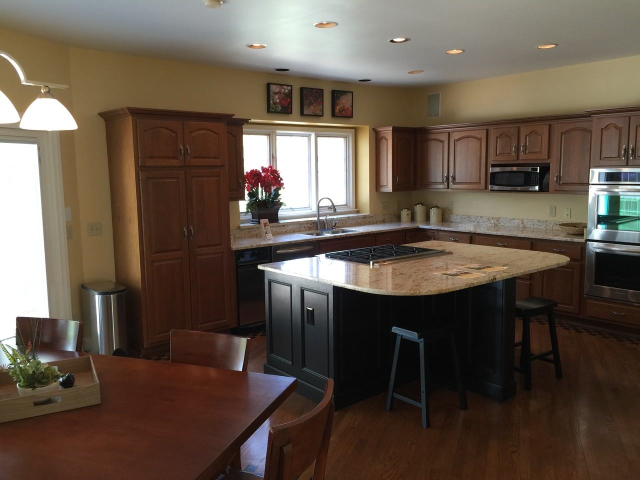 8575 Old Carriage Trail - Photo 3 of 36