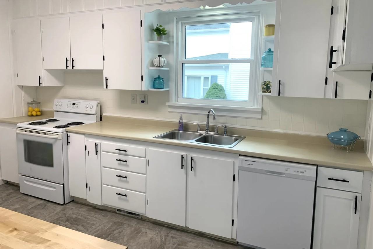 345 S 3rd St - Photo 2 of 13