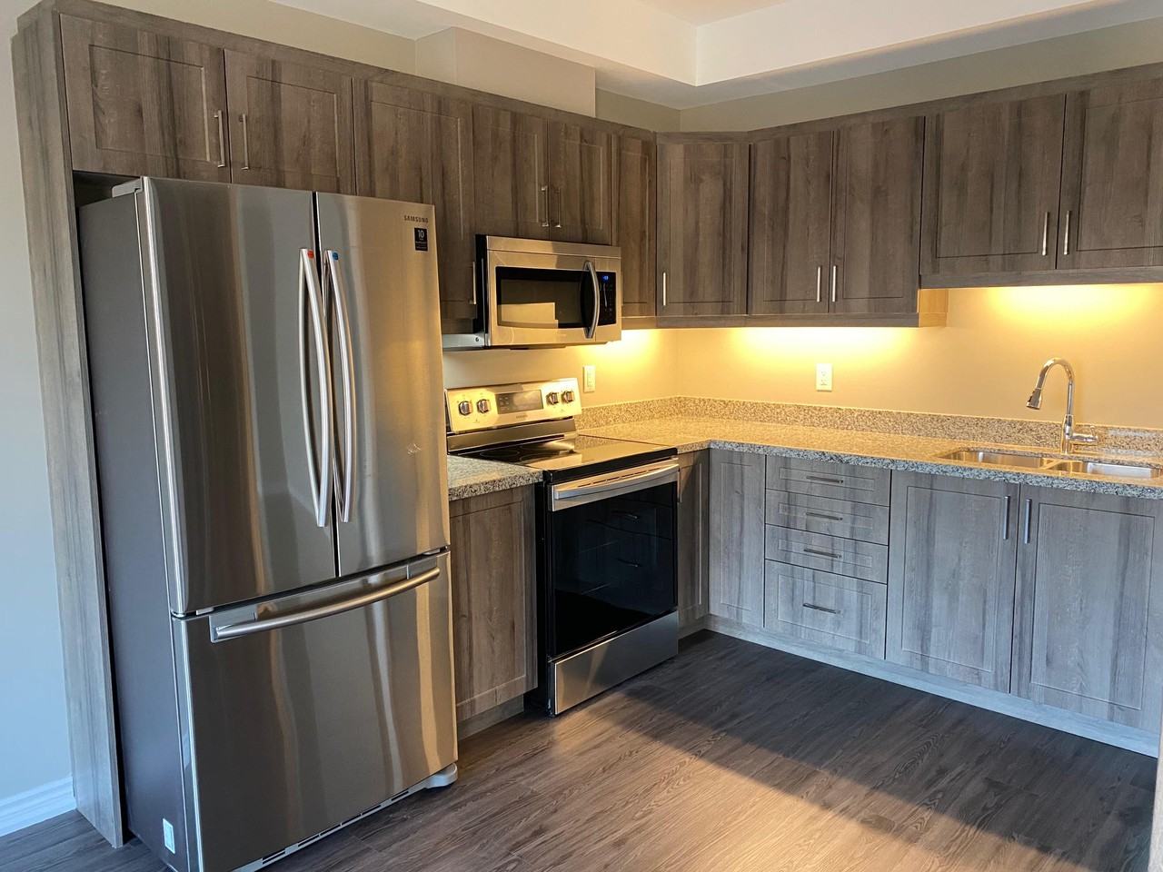 148 Westland St - Photo 3 of 33