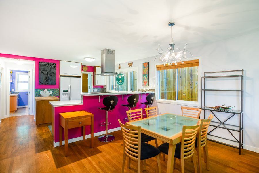 140 Windsor Rd W - Photo 3 of 13