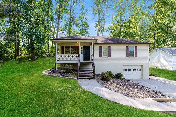 2188 Dave St - Photo 2 of 21