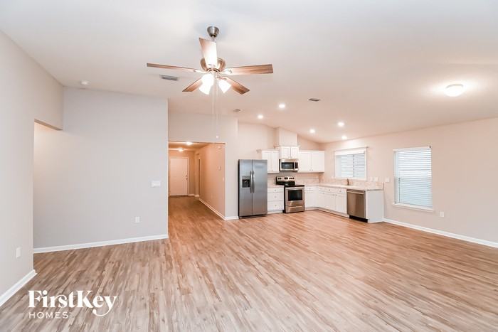 3072 Bellechase Ct - Photo 3 of 15